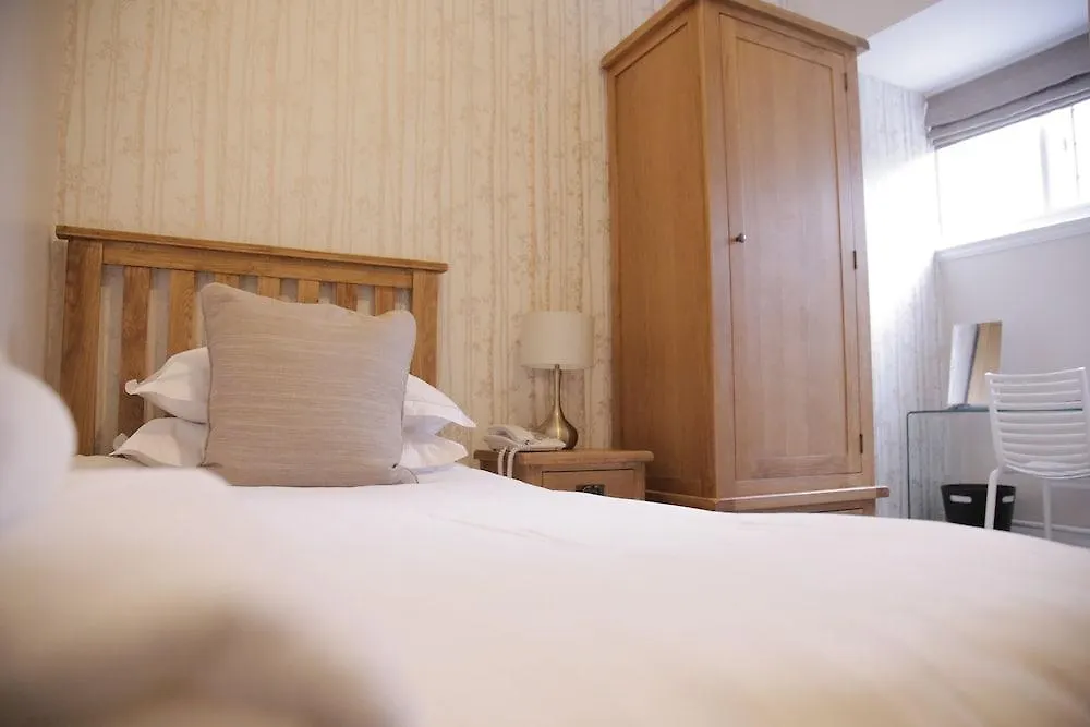 B+B Йорк Отель