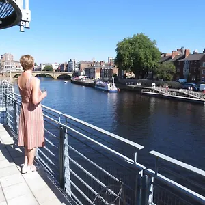 Holiday home 3 Emperors Wharf With Stunning River Views