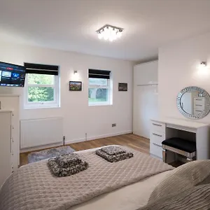 Holiday home Pear Tree Holiday -