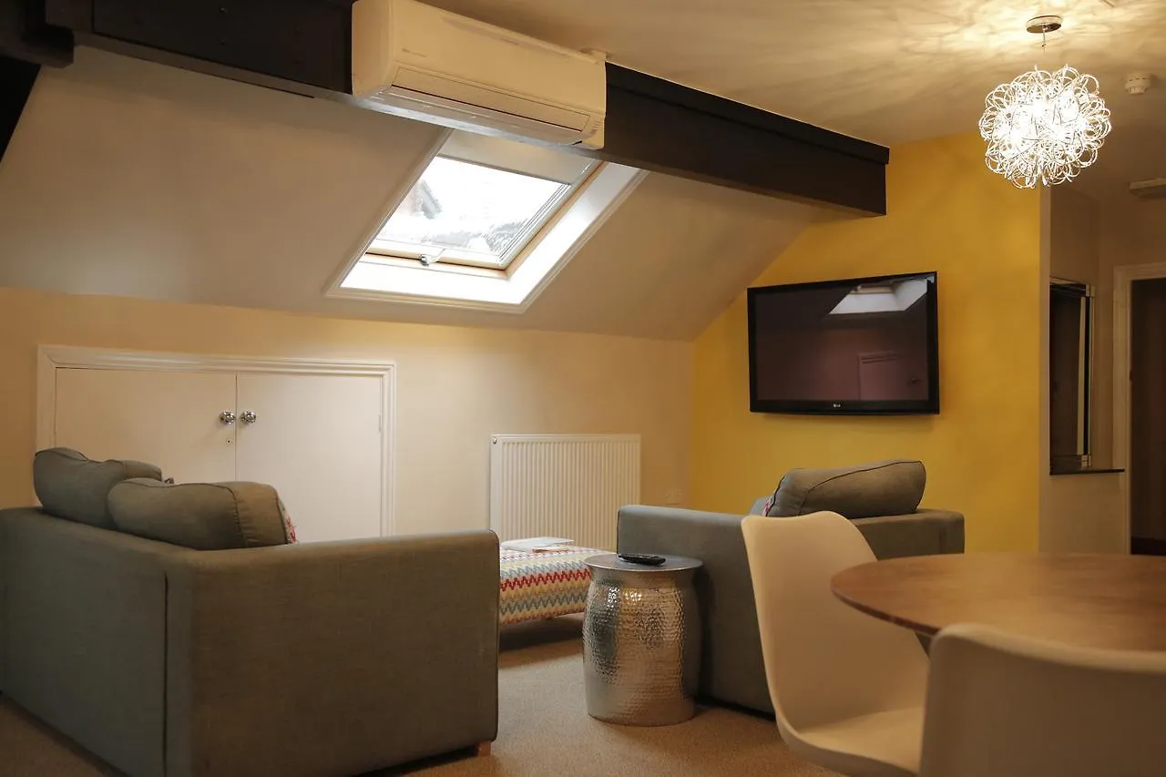 B+B York